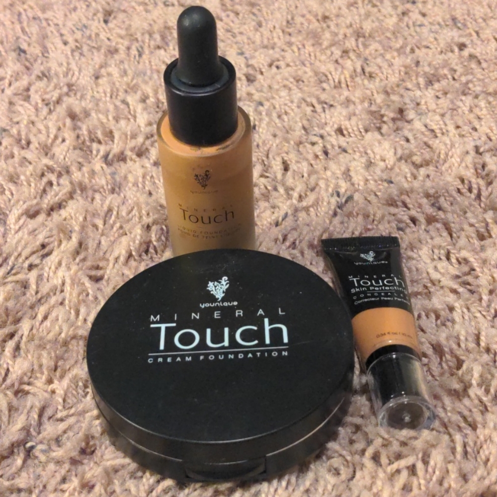 Younique foundation